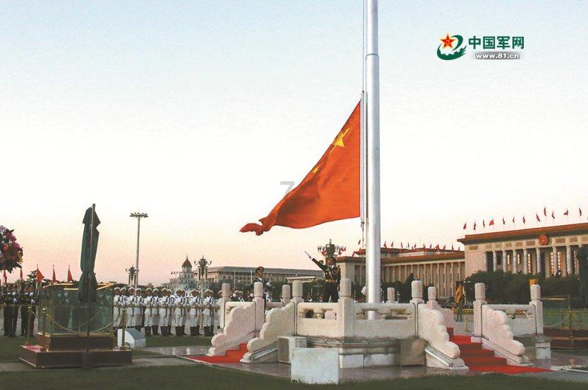 魔方拼好了一面然后怎么拼？游戏画面